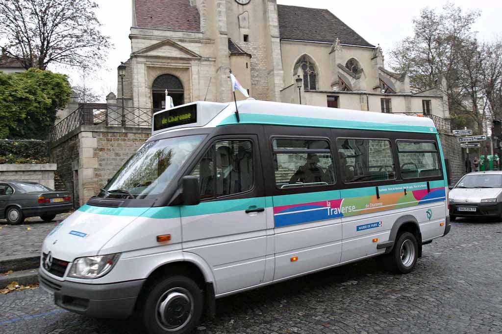 3 - Paris City council schemes 2001-2007 District mini-bus («bus de quartier») 7 /