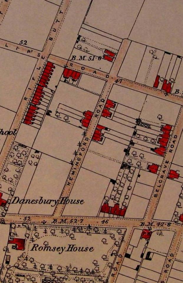 1885: Hemingford Rd Six years after the sale of the Romsey Cottage estate only 14 houses had been built in Hemingford Rd.