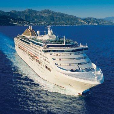 Oceana Oceana 77,499 tons 2,016 passengers and 890 crew Oceana s atrium offers a real wow as soon as you step on board, with its palm trees and glass-fronted lifts.