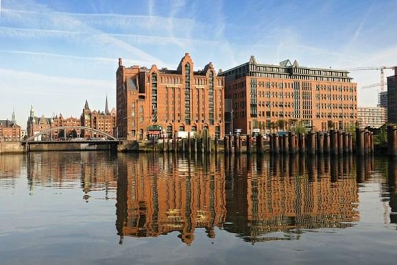 20 Maritime Museum in Hafencity (a visit is a bit