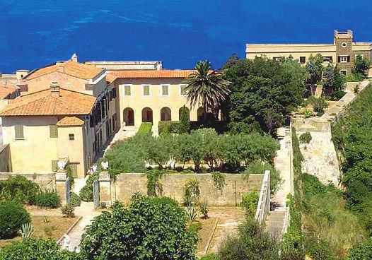 Napoleon s residence at the Isle of Elba Tue 22 May 08.30 Tour of Elba s West Coast. Scenic drive to Mt Capanne cable car station.