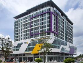 my/ the latest and largest addition to Kuching s 4 star business hotels is strategically located just 10 minute s drive from the Kuching International Airport and 10 minutes to the city s central