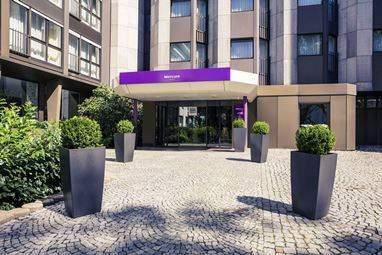 HOTEL Mercure Hotel Dortmund Messe & Kongress Strobelallee 41 44139 DORTMUND - GERMANY E-mail :