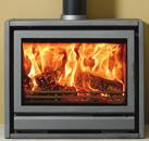 RIVA FREESTANDING STOVES Outstanding Efficiency Key Design Features Stovax Riva Stoves all feature the latest Cleanburn combustion systems, allowing them to burn logs 1.