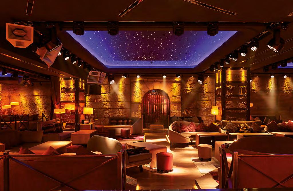 DISTINCTIVE VENUES Our exclusive 600m 2 nightclub turns into an extraordinary events space.