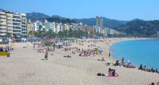 1. Geographical and demographic data (II) Mediterranean climate all year round Furthermore, the mild and stable Mediterranean climate of Lloret de Mar means that the city can be enjoyed at any time
