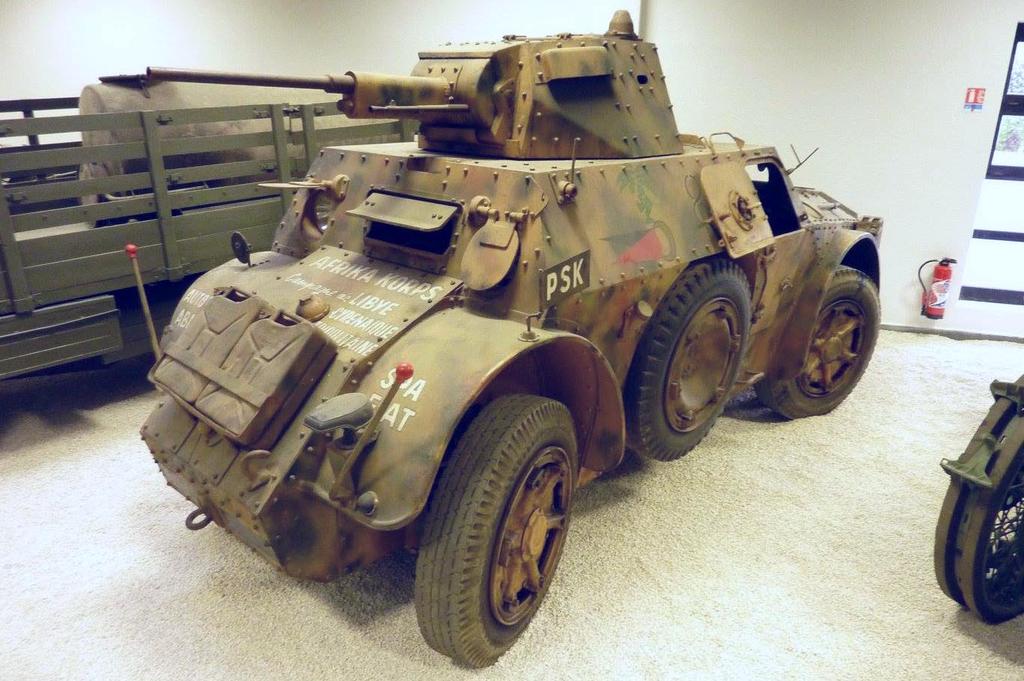 Surviving Italian Armoured Cars Last update : 13 August 2017 Listed here are the AB 41, AB 43 and Lince that still exist today.