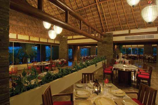 Experience open-air dining at its best at this breezy oceanfront restaurant; the perfect place for relaxed meals with family and friends.