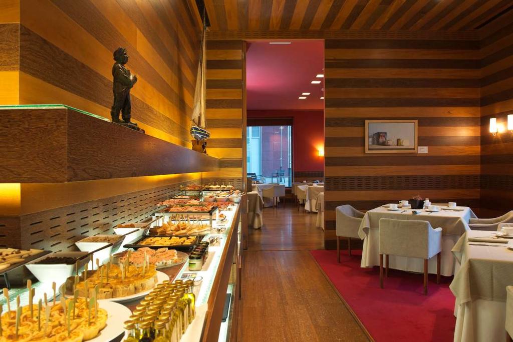 SUPERB BREAKFAST BUFFET Located on the ground floor with views to the park.