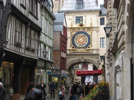 your pictures of the Gros Horloge, an intricate astronomical clock dating back to the 16 th century.