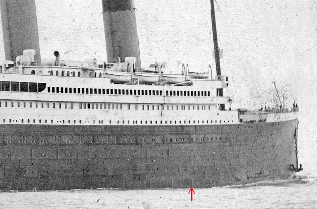 PART TWO: THE FACTS 31 Above: This splendid photograph shows the starboard bow of the Titanic as she steams down Southampton water on 10 April 1912.