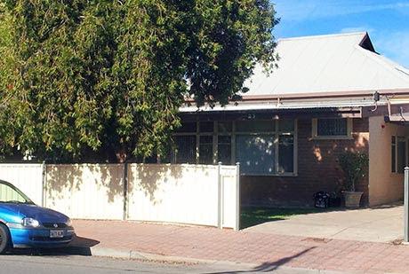 Accommodation in Adelaide RESIDENCE: BRIGHTON BEACH STUDENT LODGE ADDRESS: 23 Edwards Street, South Brighton SA 5048 WEBSITE: ACCOMMODATION TYPE: SERVICES AVAILABLE: EXTRA COST OF SERVICES: BEDROOM: