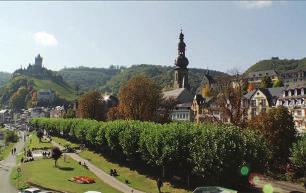 WATCH VIDOS & FILMS ONLIN Here are just three of more than 900 videos & films available on our website: TRIP XPRINC TRIP ITINRARY PROGRAM DIRCTOR Watch travelers visit Cochem Castle and sample wines