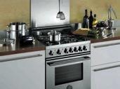 28 29 30-INCH GAS RANGE 24-INCH GAS RANGE This popular size gives great versatility to your kitchen design and is ideal where a new range is needed to fit into existing cabinetry.
