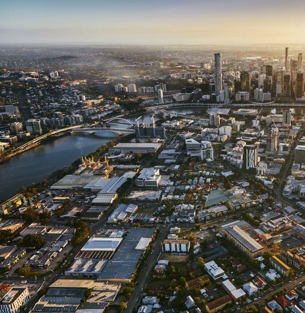 ACCESSIBILITY & WALKABILITY Bordered by the Brisbane River, West End offers a vibrant inner-city village lifestyle within close proximity to Brisbane s major cultural precincts,