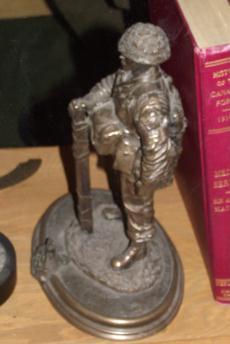 Artefact Statuette of Airborne