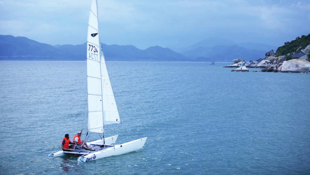 SAILING LESSONS Ninh Van Bay provides a special opportunity for newcomers looking to try their hand at the exhilarating sport of sailing.