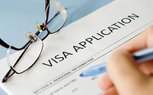 Visa requirements Visa procedures Important updated information Passengers with non-british Passports or passengers who were born in other countries may be unable to travel on a group visa to China