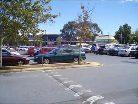 Figure 29 Off-Street Car Parking at the Port Mall Shopping Centre 2-hour public car park south of the Port Mall and west of the Foodland supermarket on a weekday afternoon with high vehicle