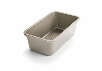 Cake Pans Smooth, seamless design for easy, thorough cleaning Square-rolled edges add reinforcement for structure, strength and durability, and provide a secure grip for easy handling and