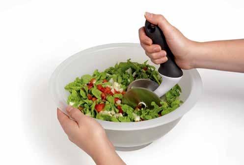 Little Salad & Herb Spinner Flat lid allows for convenient stacking when not in use