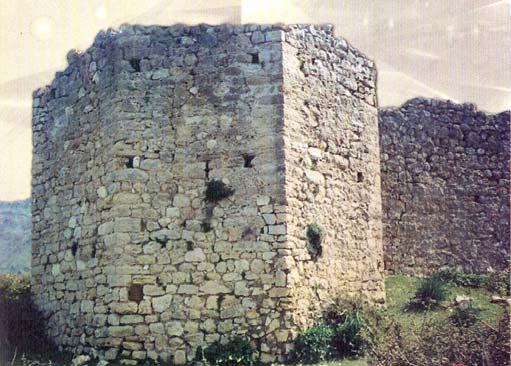 Plani i Zhvillimit Lokal - Bashkia Orikum Kështjella e Gjon Boçarit Pranë fshatit Tragjas gjendet kështjella mesjetare e Gjon Boçarit.