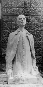 Osudy sochy Andreja Hlinku ajej tvorcu Andrej Hlinka (1864 1938), jedna z najv znamnej ích osobností na ej nedávnej národnej minulosti, je ãasto zobrazen vo v tvarnom umení, ãi uï v maliarskom,