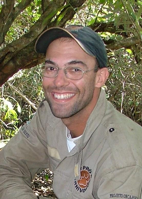 7 Henrique Villas Boas Concone OCELOT RESEARCHER AT FAZENDA SAN FRANCISCO Henrique is one of Brazil s leading carnivore biologists, having worked in the Pantanal for over thirteen years.