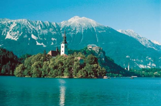 Slovenia s Natural Beauty Slovenia knows how to charm visitors with its originality and beauty. Whoever experiences Slovenia will never forget it.