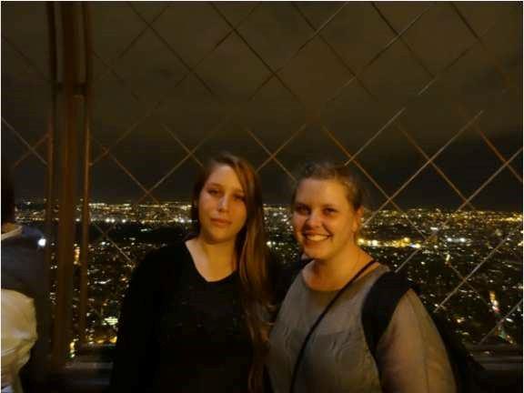 As we had such a busy schedule, most students did not have time to go up in the Eiffel Tower, but two of my friends and I decided to eat dinner together up the tower.