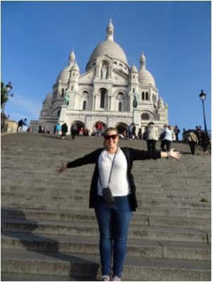 I think that many of you will have enjoyed Paris, so here are the highlights to refresh your Paris memories. Saw the Sacre Coeur Basilica and saw a beautiful view of Paris.