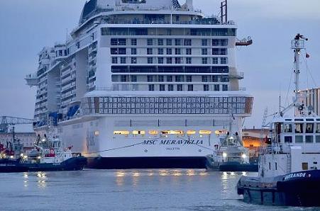 MSC Meraviglia float out at STX France Commissioning and start-up of the systems aboard MSC Meraviglia at STX France, the Viking Sky and the Silver Muse at Fincantieri