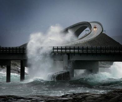 Atlantic Ocean Road Share Tweet 13 Like Share 392 Located in the midwest part of the Norwegian coastline, the Atlantic Road, with a length of 8274 meters (5,1 miles), is part of Norwegian national