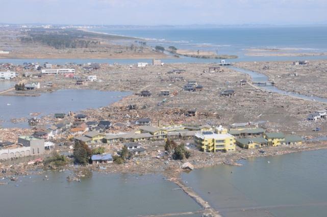 After the tsunami attack, the area was flooded and the nursing home was isolated for 4 days.