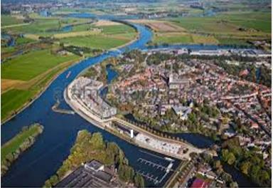 distinction of being recognised as the smallest town in Holland.