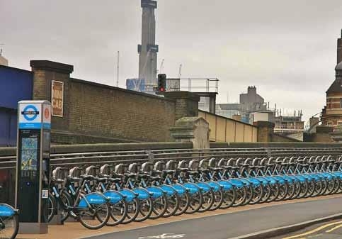 Toto riešenie je veľmi jednoduché a ako sa ukazuje aj efektívne, pretože doposiaľ sa celý systém londýnskych mestských bicyklov nestretol s väčšou mierou kriminality a krádeží.