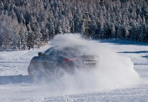 With the Maserati Engadin Experience Day you get the best out of the «Snow & Ice» and «Snow Polo World Cup St. Moritz» all in one day.