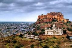 Day 14: Jodhpur The first stop this morning is the imposing Mehrangarh Fort which involves approximately 2 hours on foot and some steps of varying difficulty.