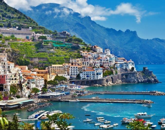 Know as the eternal crossroads of the Mediterranean, the gorgeous island of Sicily continues to seduce travellers with its dazzling diversity of landscapes and cultural treasures.