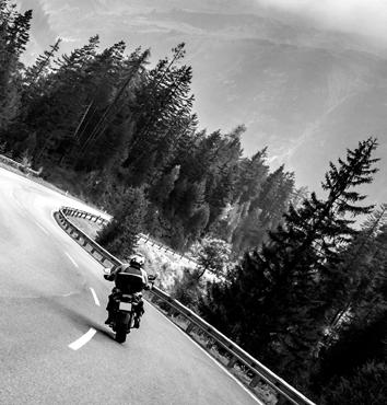 MOTOR BIKERS SPECIAL ARLBERG: ONE REGION, THREE MOUNTAIN PASSES Motor Bikers Special-3 mountain passes 25.06. to 24.09.
