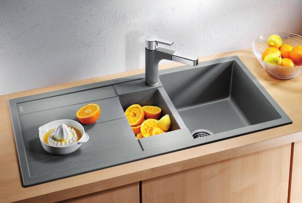 and also as undermount sink Pre-drilled holes for knock-out at site BLANCOMETRA 6 S Specification 60 cm cabinet size Finish: Anthracite Article No. 565.71.310 Finish: Alu Metallic Article No. 565.71.910 Finish: White Article No.