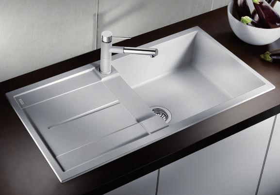 BLANCO METRA XL 6 S - SILGRANIT TM PuraDur TM Clear outline with a hint of luxury and increased capacity Young, straight-lined design The unsurpassed capacity of the bowl provides more room to do the