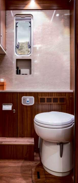 The large separate rear bathroom guarantees maximum privacy.