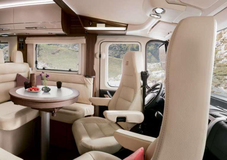 The seating in the B 704 SL, pictured here, is upholstered in Napoli leather.