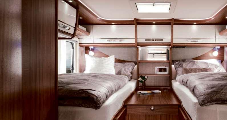 Luxury class Hymermobil StarLine 108 Sleeping and bathroom 109