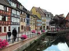 We also visit La Petite France, the most picturesque district of old Strasbourg, with magnificent half-timbered houses that date from the 16th and 17th
