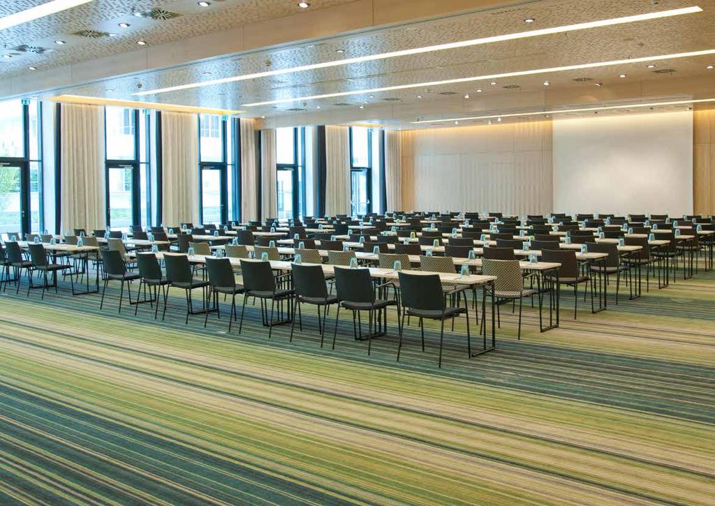 CONFERENCE ROOMS 16 light and open meeting and conference rooms, which are also designed according to the four seasons theme, offer space for groups of 8 to 550 people.
