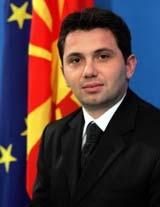 Предговор од Министерот за транспорт и врски Со изготвувањето на Националната транспортна стратегија на Република Македонија, Министерството за транспорт и врски се обврзува за периодот од 2007 до
