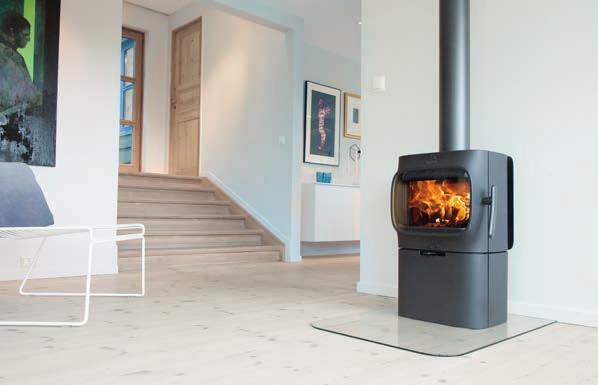 They combine radiated and convected heat, making it easy to position and ensure a pleasant room temperature. An ash lip and soapstone top can be fitted as an optional accessory on some of the models.