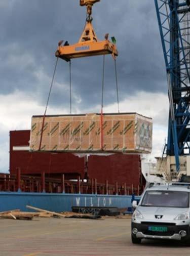 Sjursøya: Growth in the cargo port 200 000 containers (TEU*) are handled every year When the new